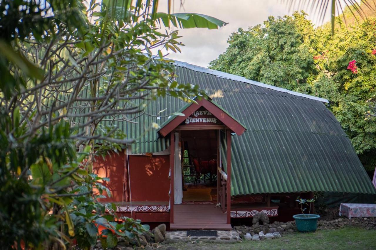 Location " La Pirogue " Maison D'Hotes A Moorea Haapiti Bagian luar foto