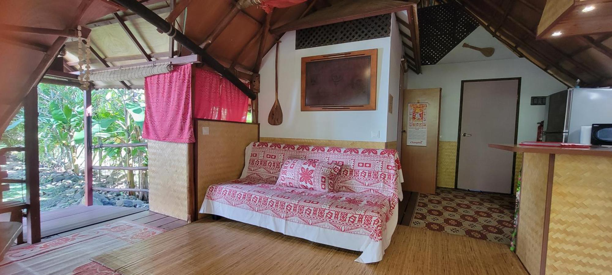 Location " La Pirogue " Maison D'Hotes A Moorea Haapiti Bagian luar foto