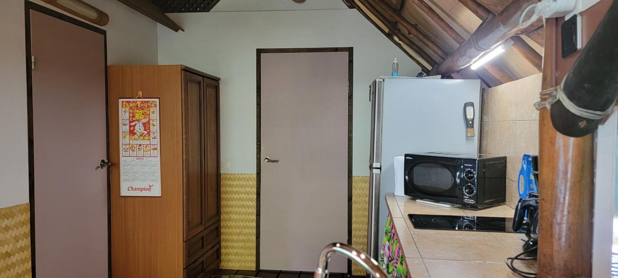 Location " La Pirogue " Maison D'Hotes A Moorea Haapiti Bagian luar foto