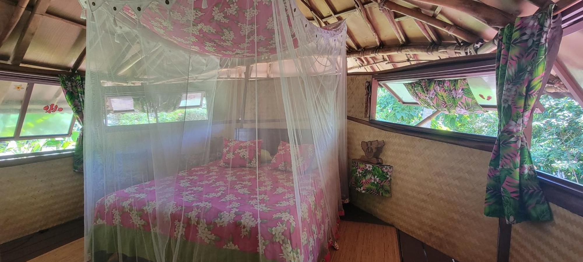 Location " La Pirogue " Maison D'Hotes A Moorea Haapiti Bagian luar foto