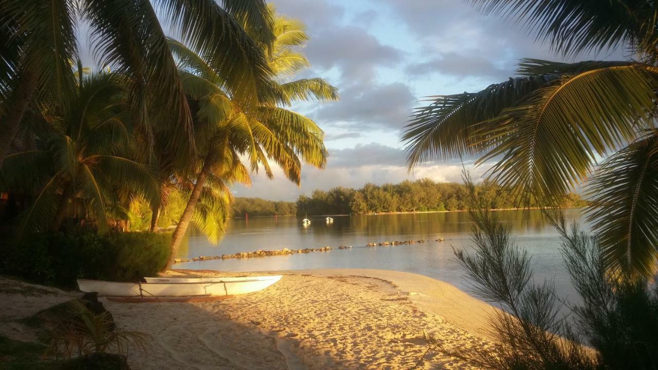 Location " La Pirogue " Maison D'Hotes A Moorea Haapiti Bagian luar foto