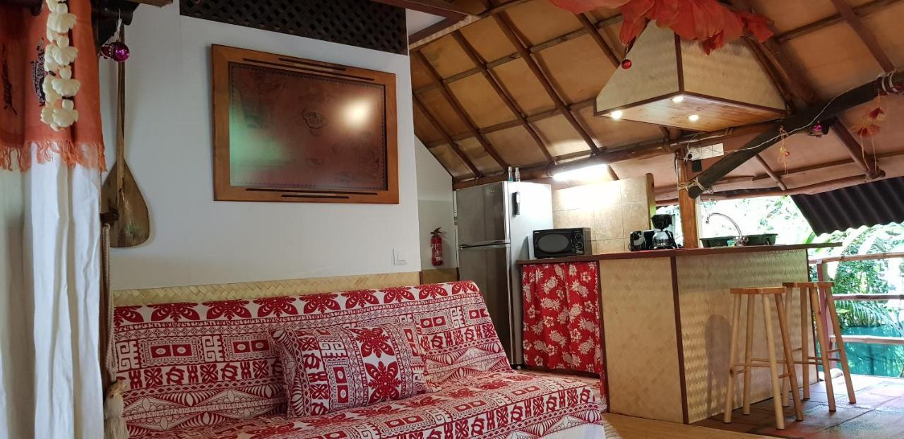 Location " La Pirogue " Maison D'Hotes A Moorea Haapiti Bagian luar foto