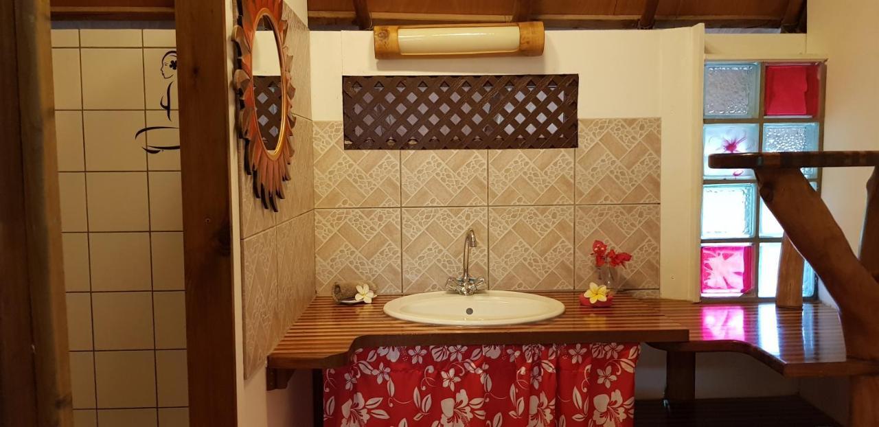 Location " La Pirogue " Maison D'Hotes A Moorea Haapiti Bagian luar foto